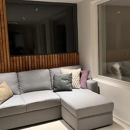 Characteristic Dutch In Historic Center Nyaraló