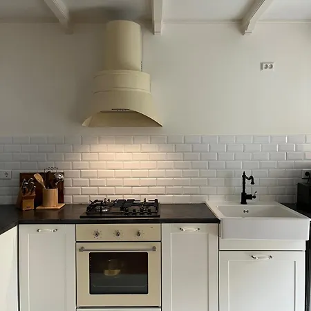 Characteristic Dutch In Historic Center Vakantiehuis