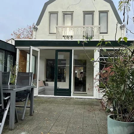 Сasa de vacaciones Characteristic Dutch In Historic Center